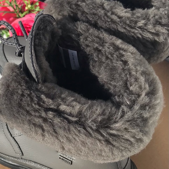 UGG Zaylee Micro Cheetah Boot - Picture 10 of 10